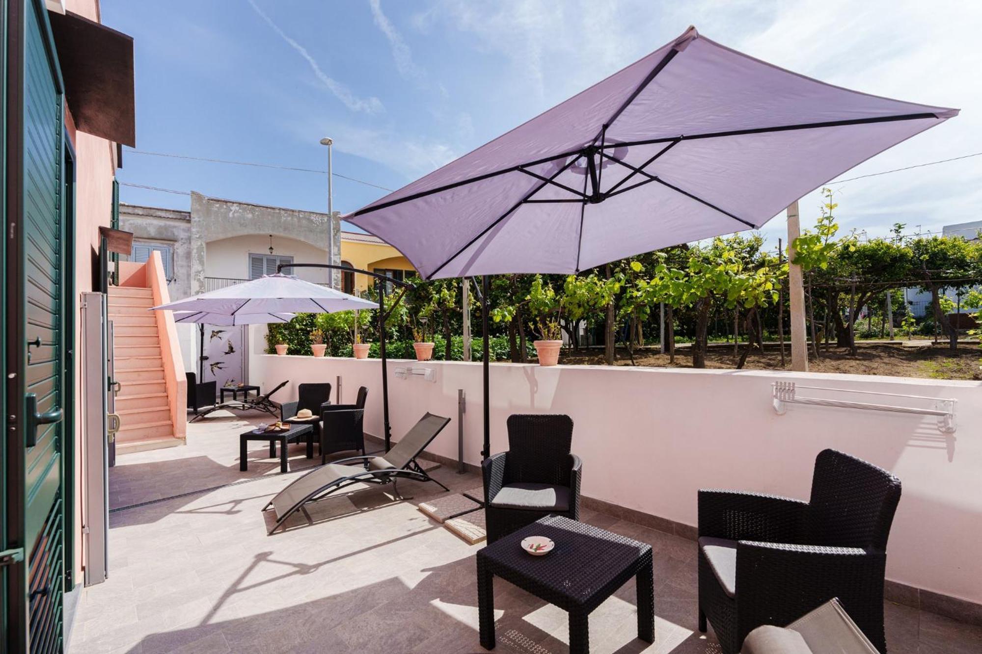 Le Rondinelle Rooms Procida Exterior photo