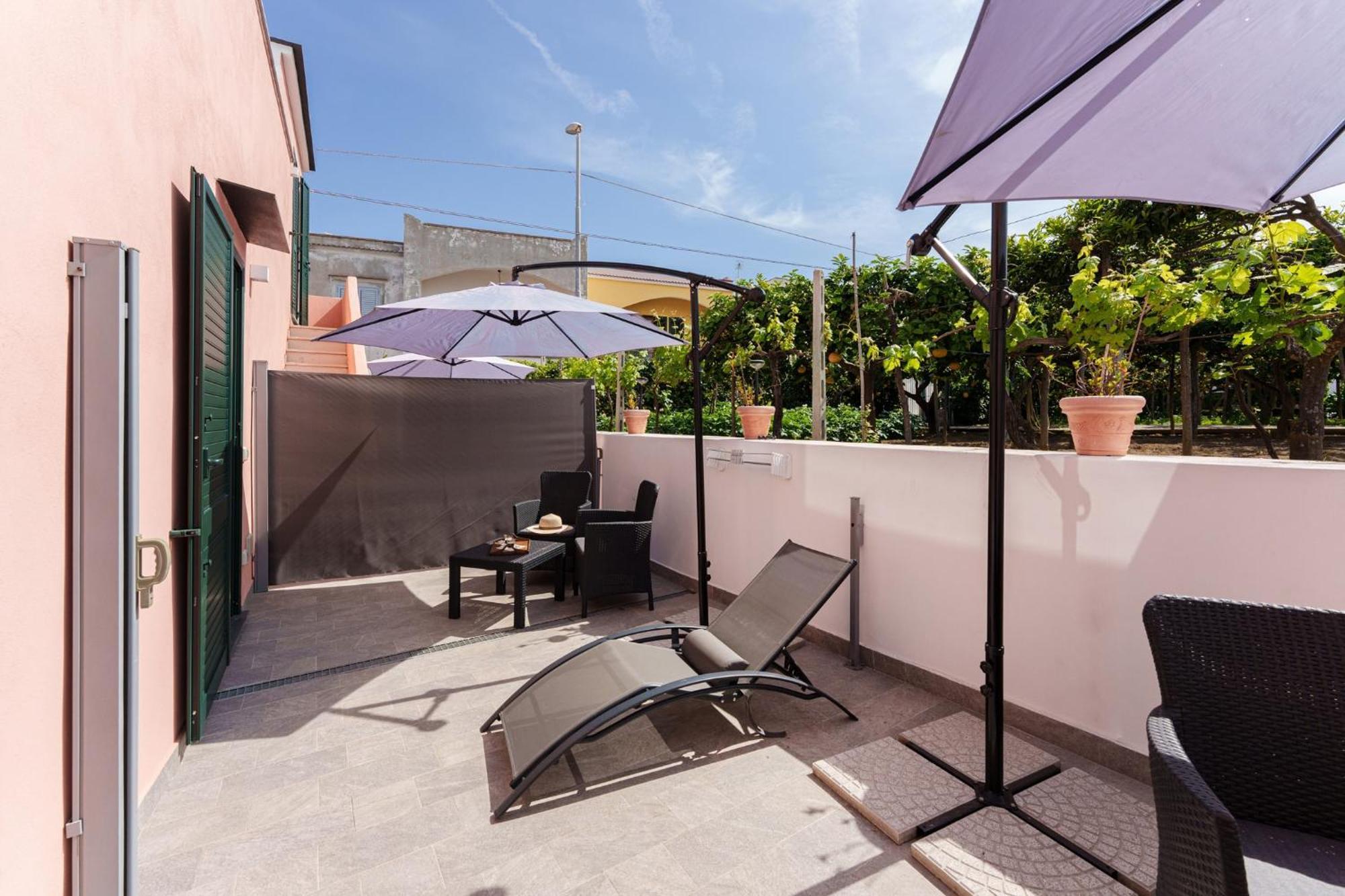 Le Rondinelle Rooms Procida Exterior photo